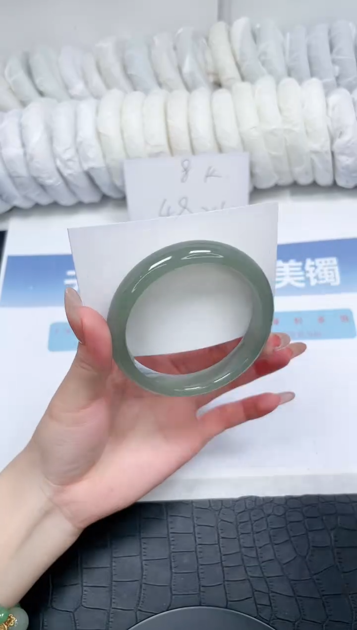 【闪购商品】石英质玉手镯未镶嵌T69-60.4