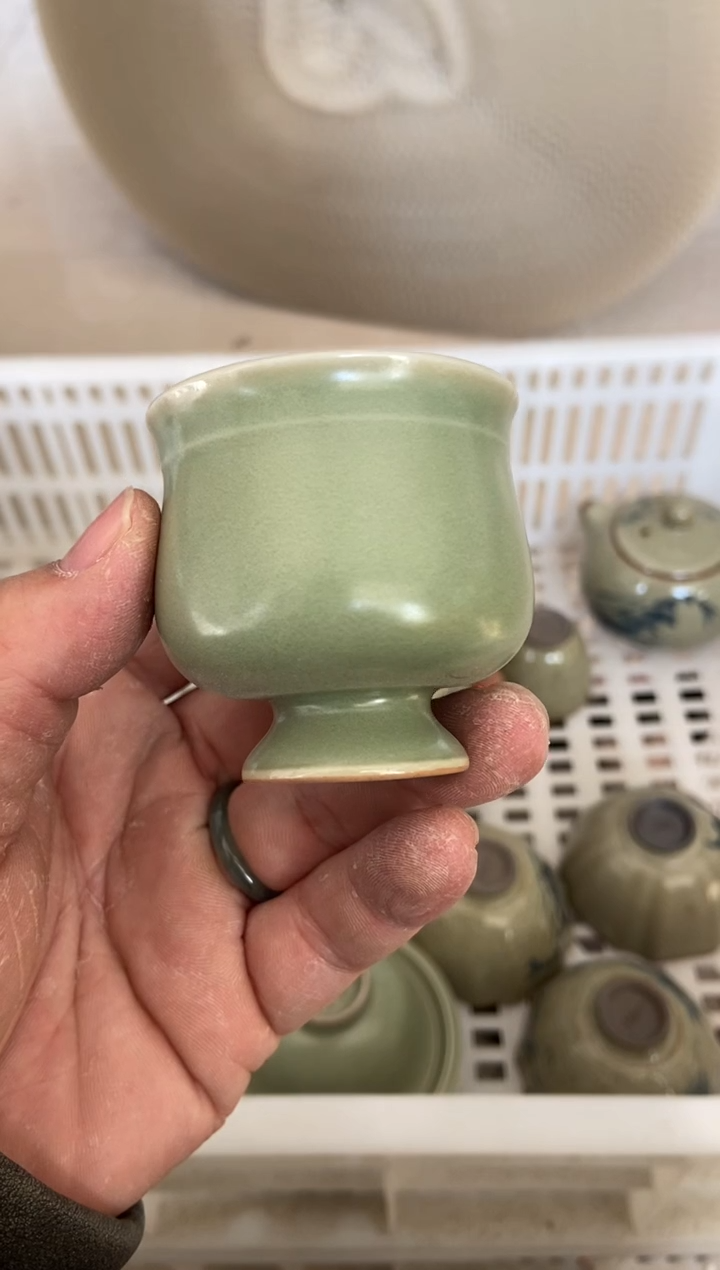 杯子瓷无运费险有瑕疵的摄影的产品有使用过的痕迹有点脏介意勿拍