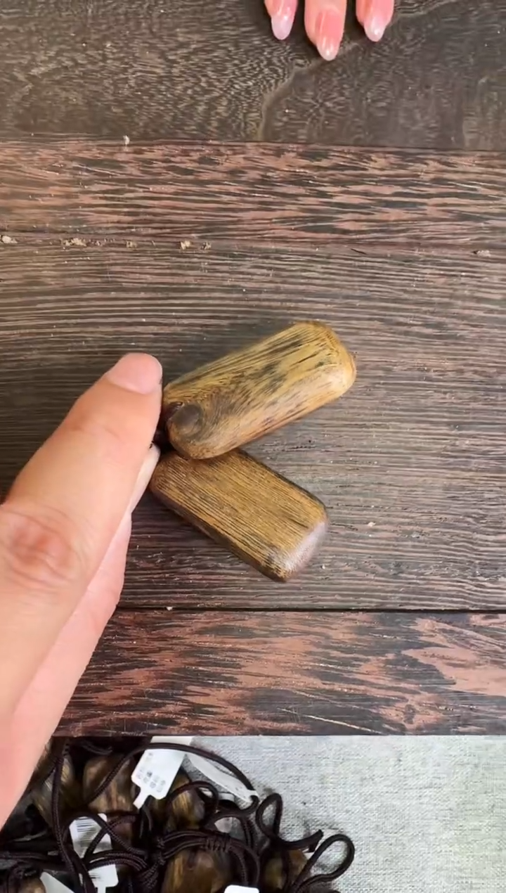 沉香沉香碎屑fh原材料4克多样性发货一份