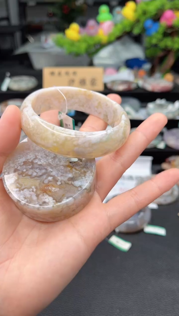 石英质玉未镶嵌手镯59圈口（赠品镯心）1321810