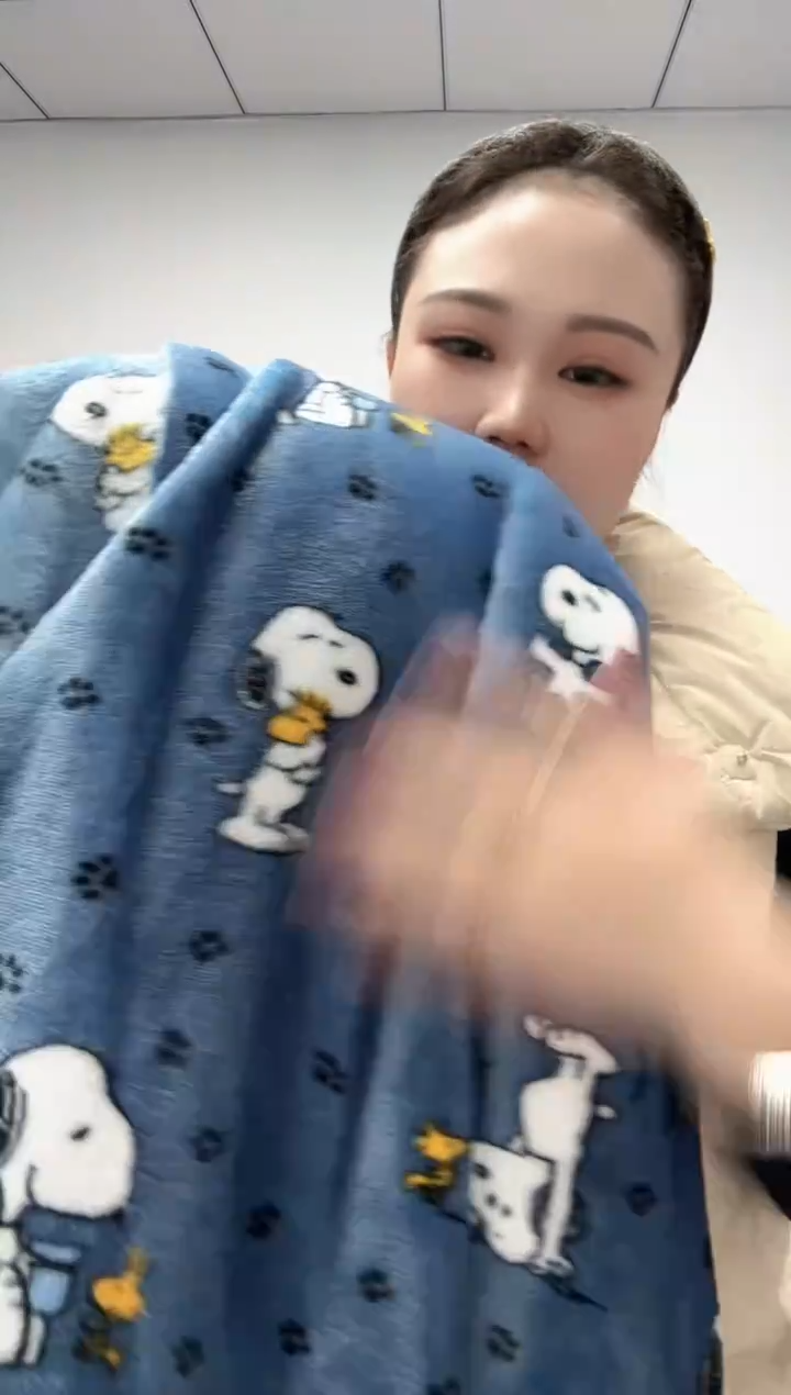 法兰绒3.2X1.6左右以主播介绍为准