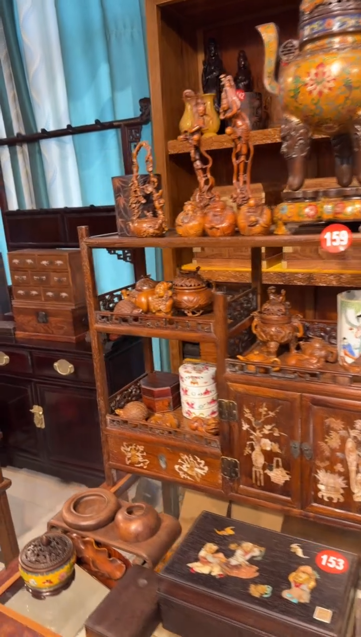 木木头款镶嵌横博古架1800.8888888