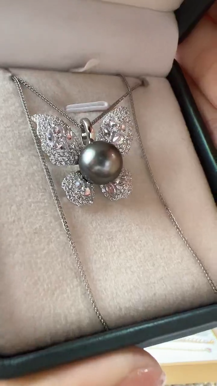 【闪购商品】海水珍珠吊坠(赠链)未镶嵌蝴蝶大溪地吊坠