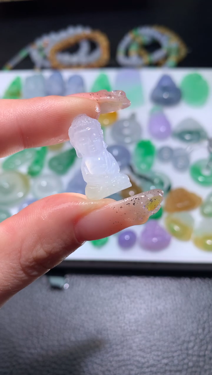 【闪购商品】定制翡翠未镶嵌宝宝佛