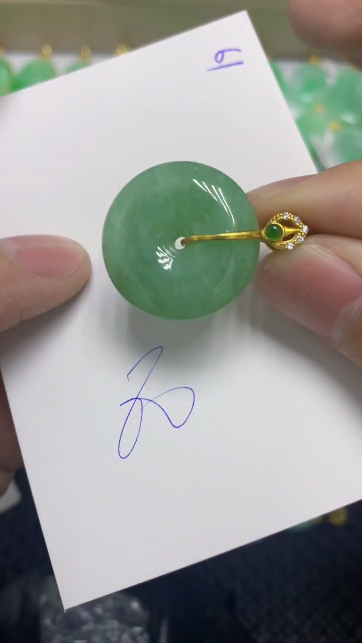 颈饰未镶嵌翡翠缅甸A货翡翠