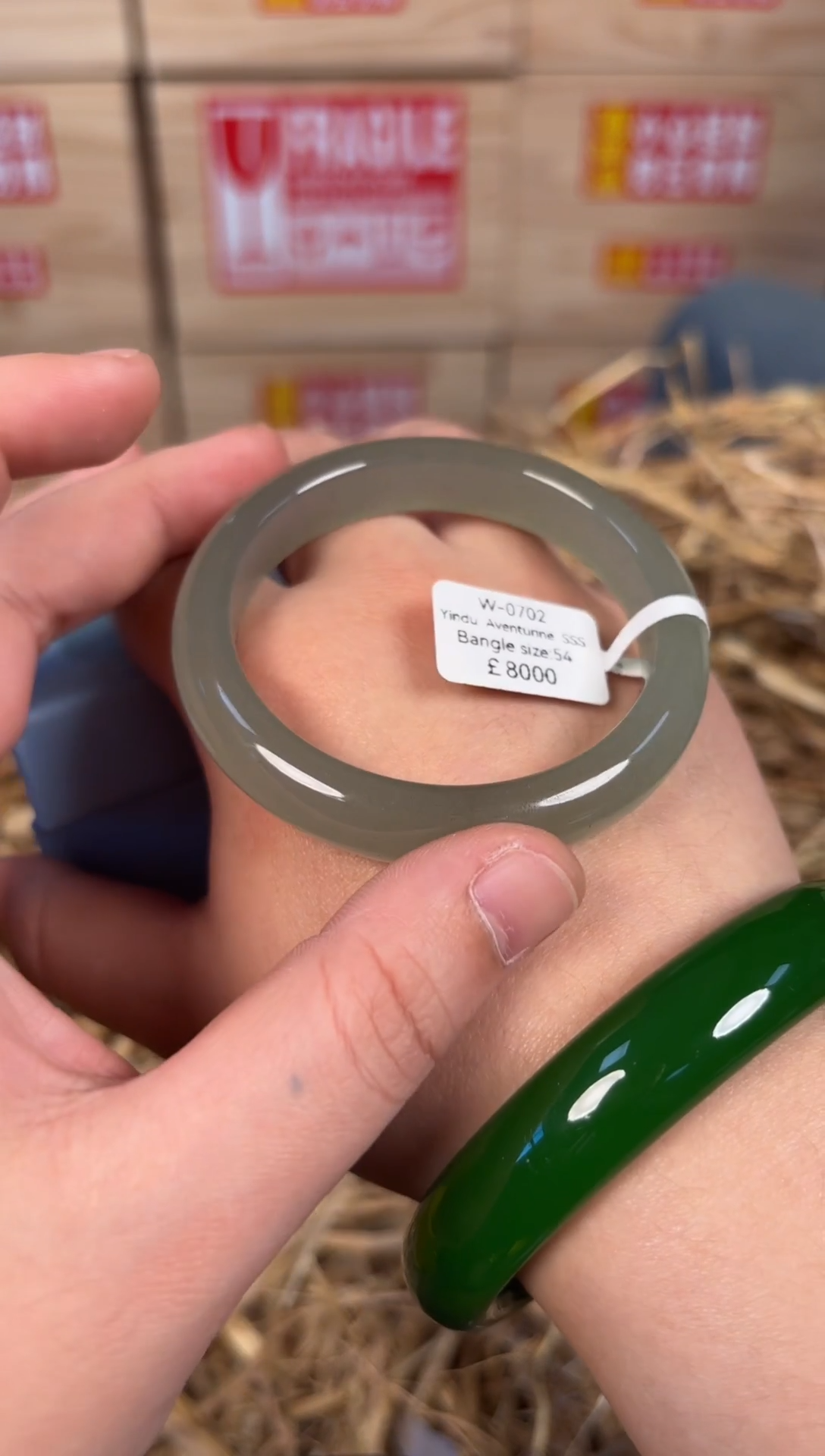 未镶嵌手镯石英质玉W0702