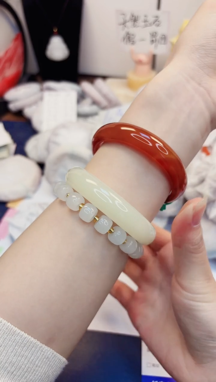 【闪购商品】石英质玉手镯未镶嵌423-玛瑙-圈口58