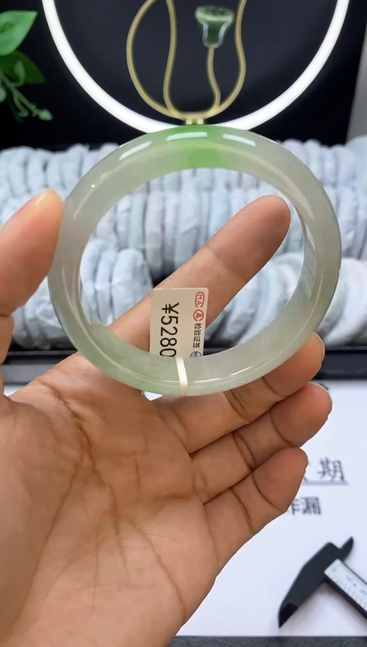 翡翠手镯未镶嵌54-55
