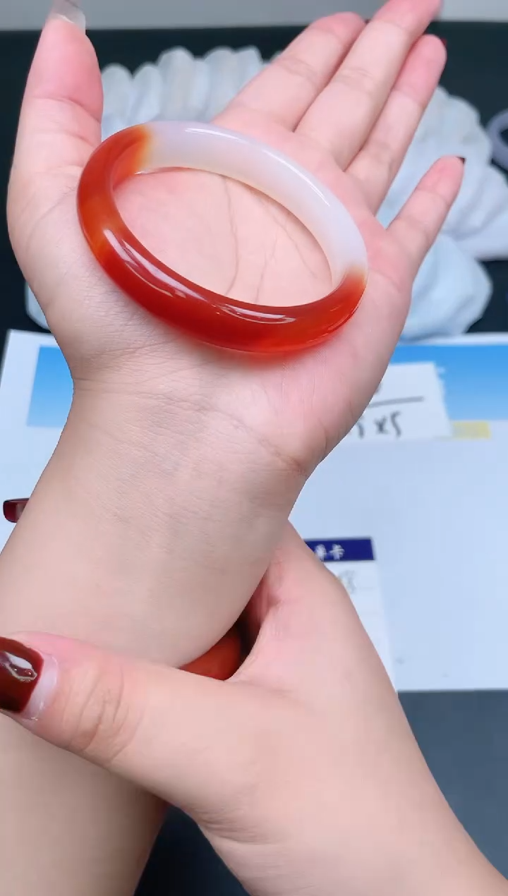 【闪购商品】石英质玉手镯未镶嵌248-55.3