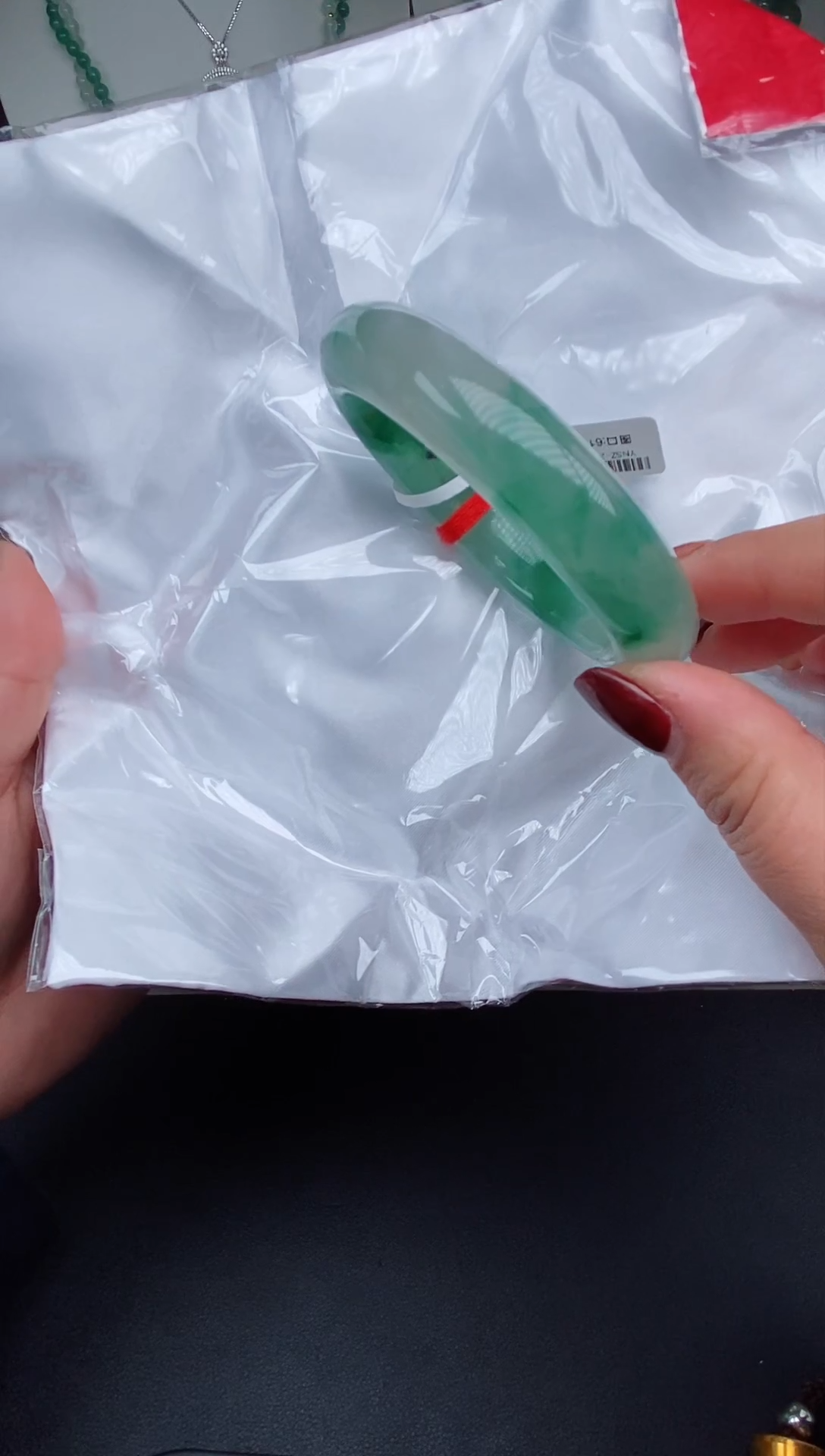 【闪购商品】石英质玉手镯未镶嵌7（非洲翠）