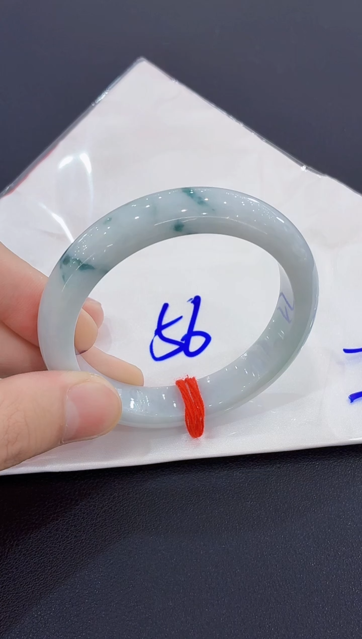 未镶嵌手镯翡翠翡翠手镯