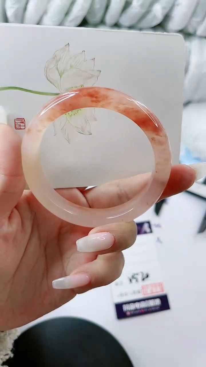 【闪购商品】石英质玉手镯未镶嵌多样性发货V520