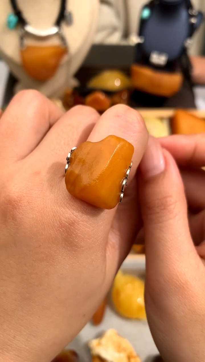 【闪购商品】蜜蜡裸石未镶嵌似玉