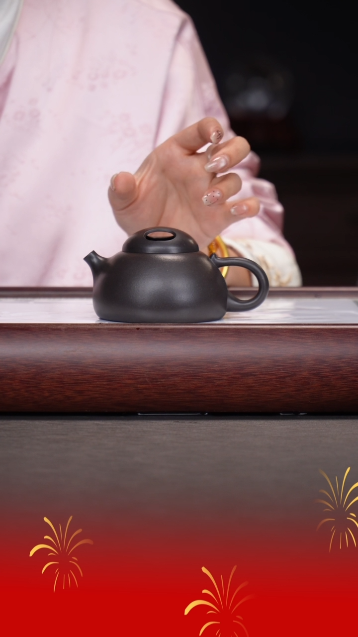 【闪购商品】紫砂茶壶薛锋/高黑泥料/牛盖/