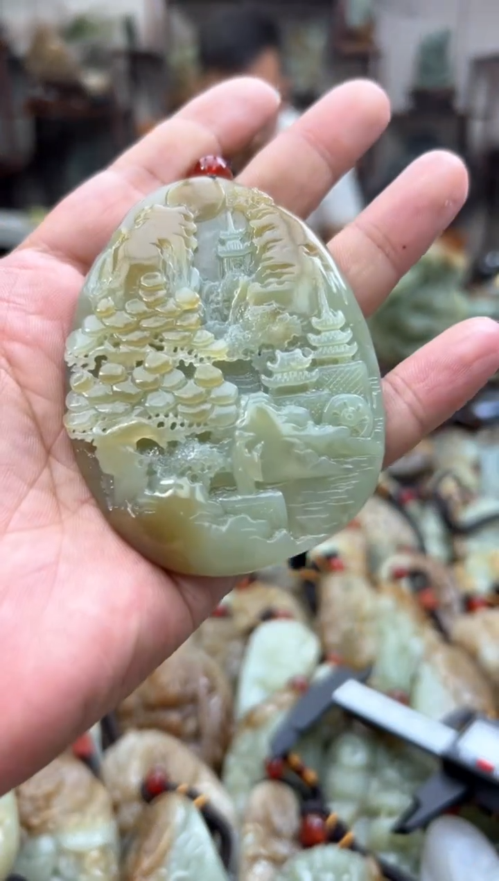 和田玉未镶嵌把件1