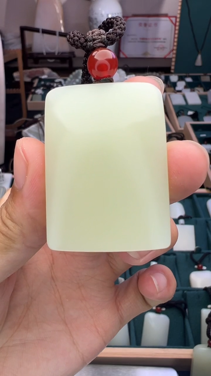 【闪购商品】和田玉颈饰未镶嵌D