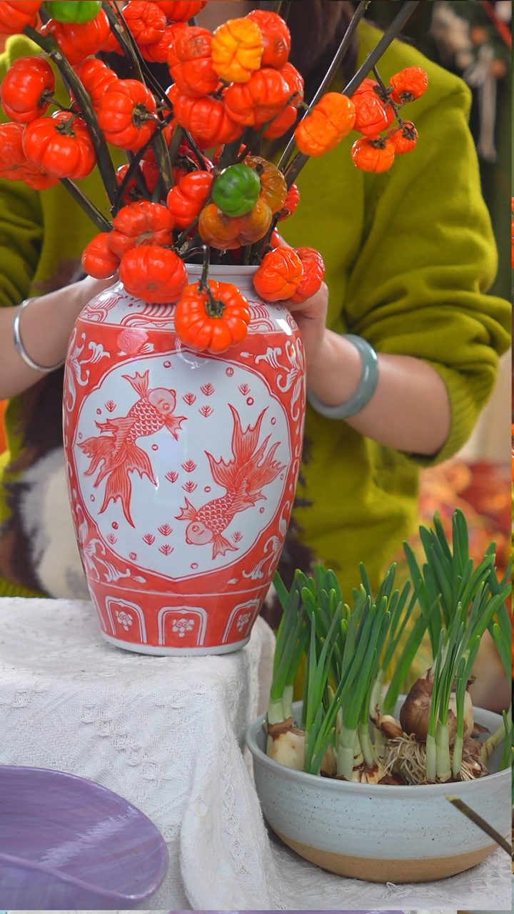 红色年年有鱼陶瓷花瓶