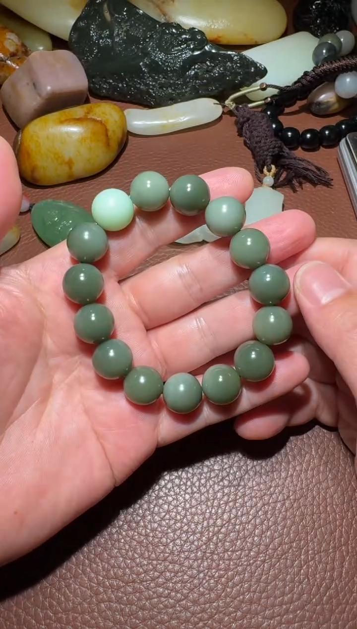 未镶嵌和田玉挂件沐*和田玉