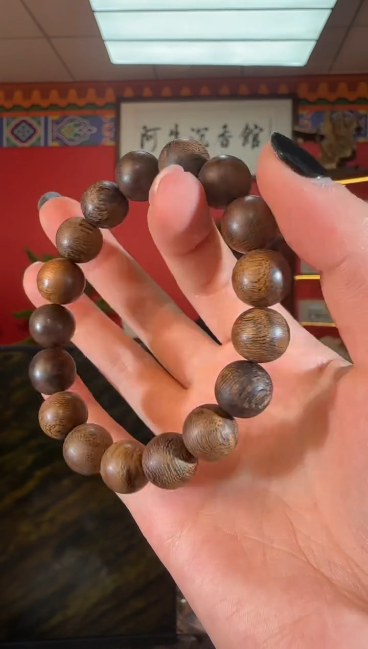 沉香手串z86红土多样性发一