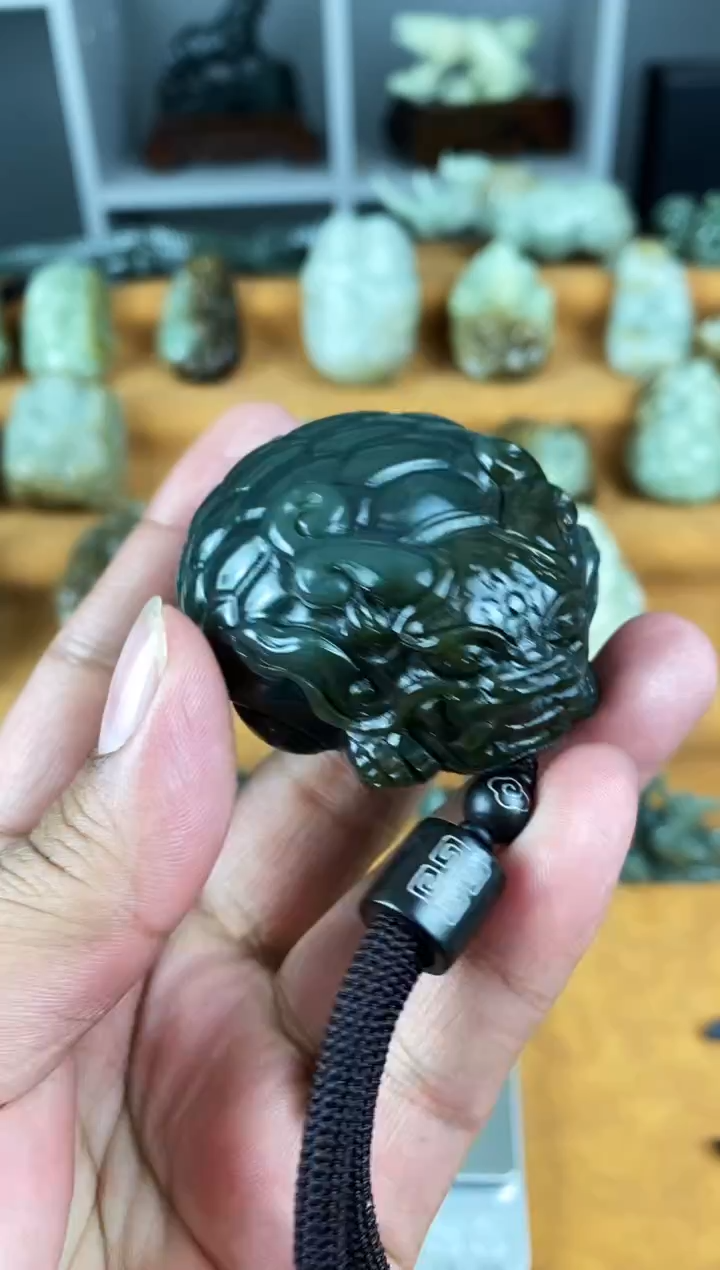 未镶嵌和田玉把件1