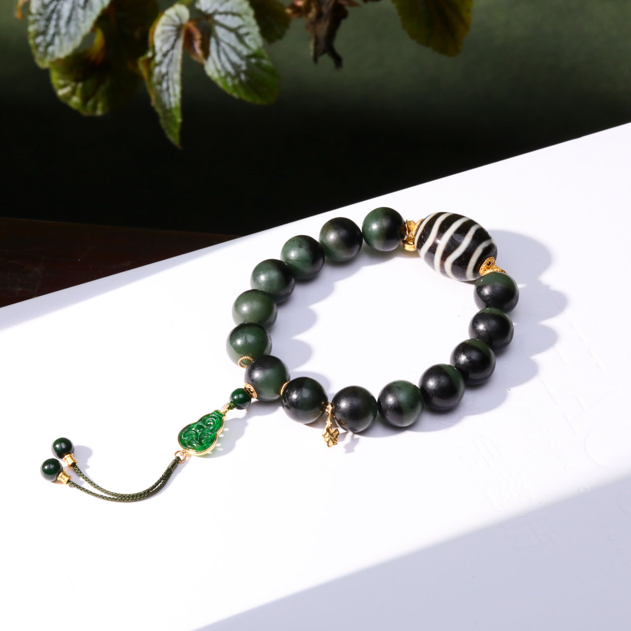 【意婵】《弥野》12mm新疆黑羊洞碧玉聚宝盆达洛老珠18K金真钻-912565