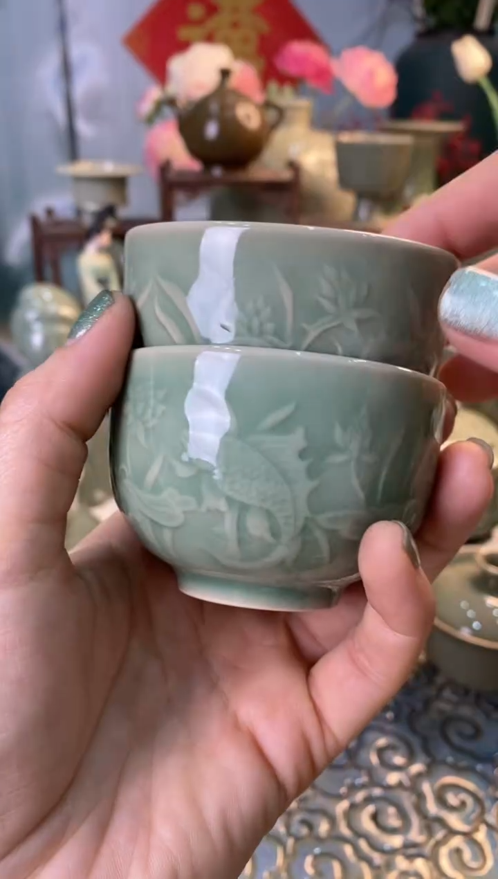 【闪购商品】微瑕 TS041莲纹鱼小缸杯 两只