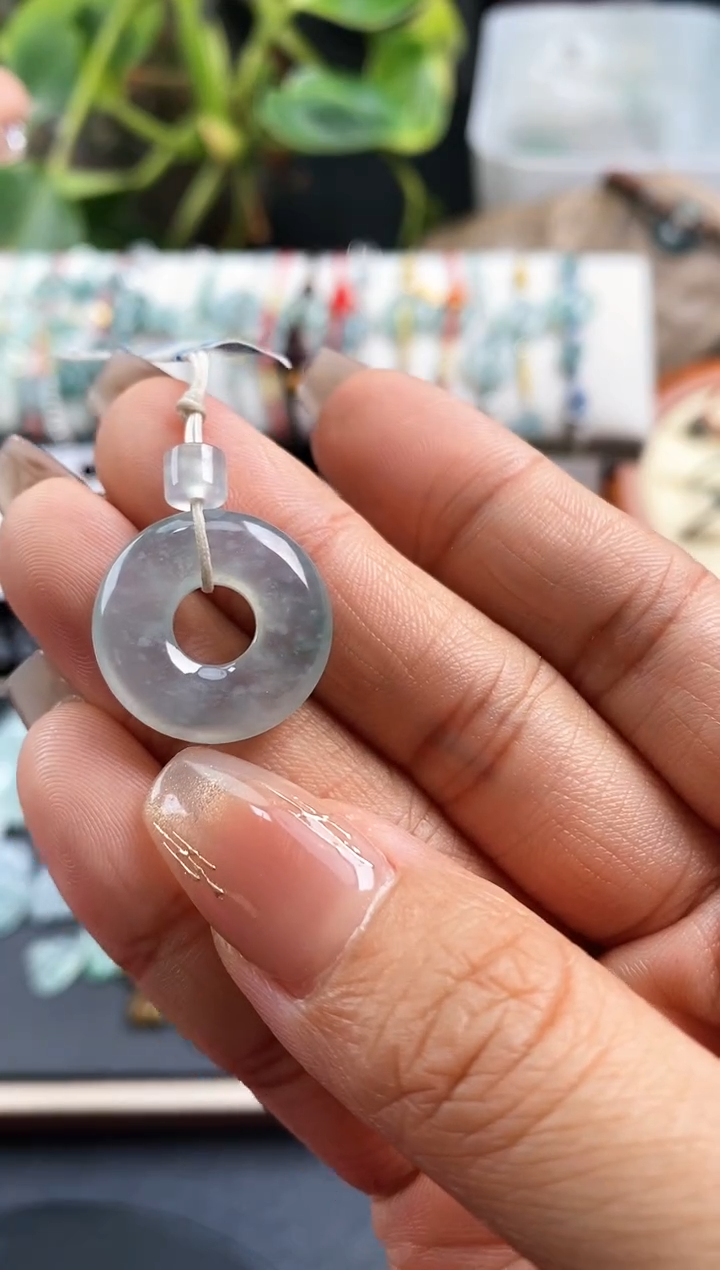 【闪购商品】翡翠裸石799甜甜圈           