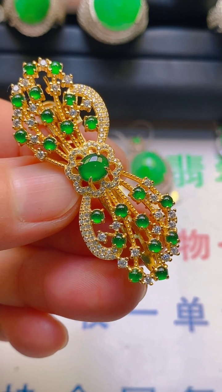 【闪购商品】翡翠耳饰银S925镶嵌天然A货翡翠1