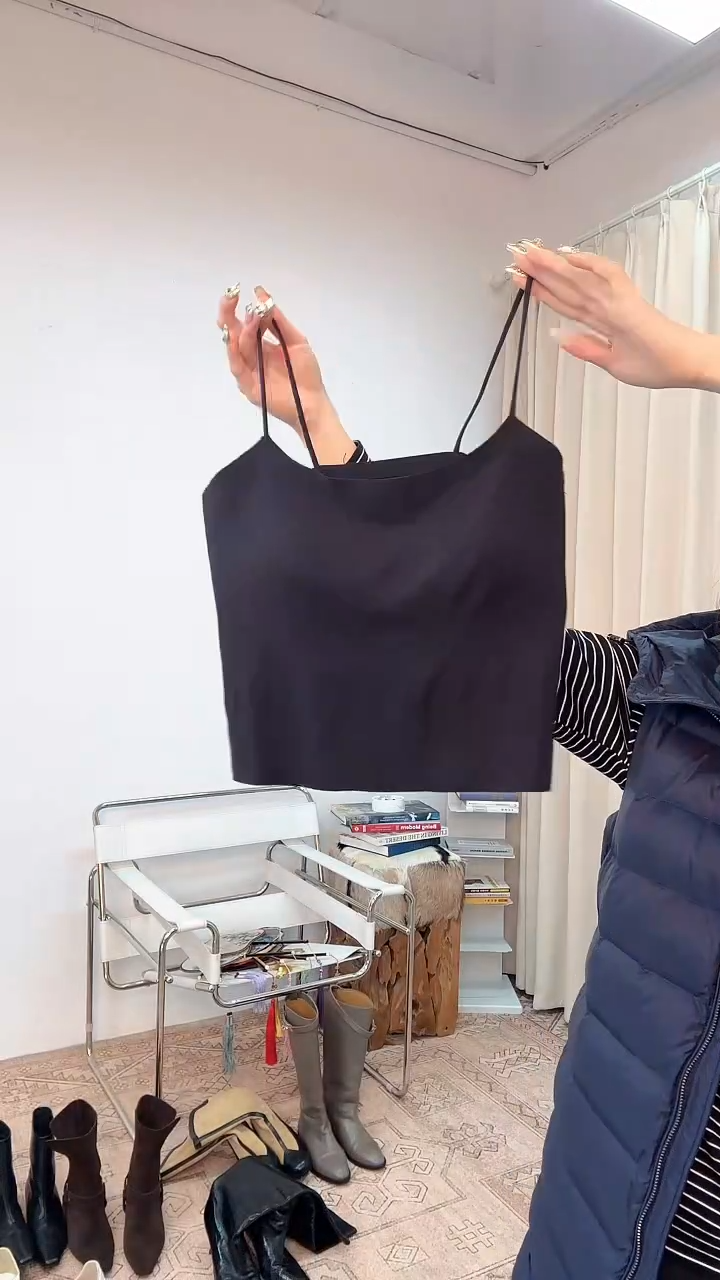 93女士时尚搭配上衣