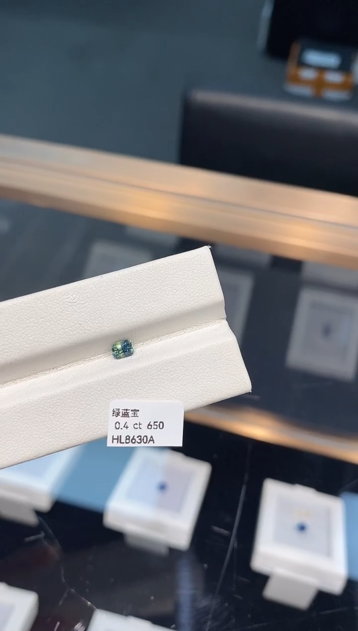 裸石彩色蓝宝石时**灵0.4ct HL8630A