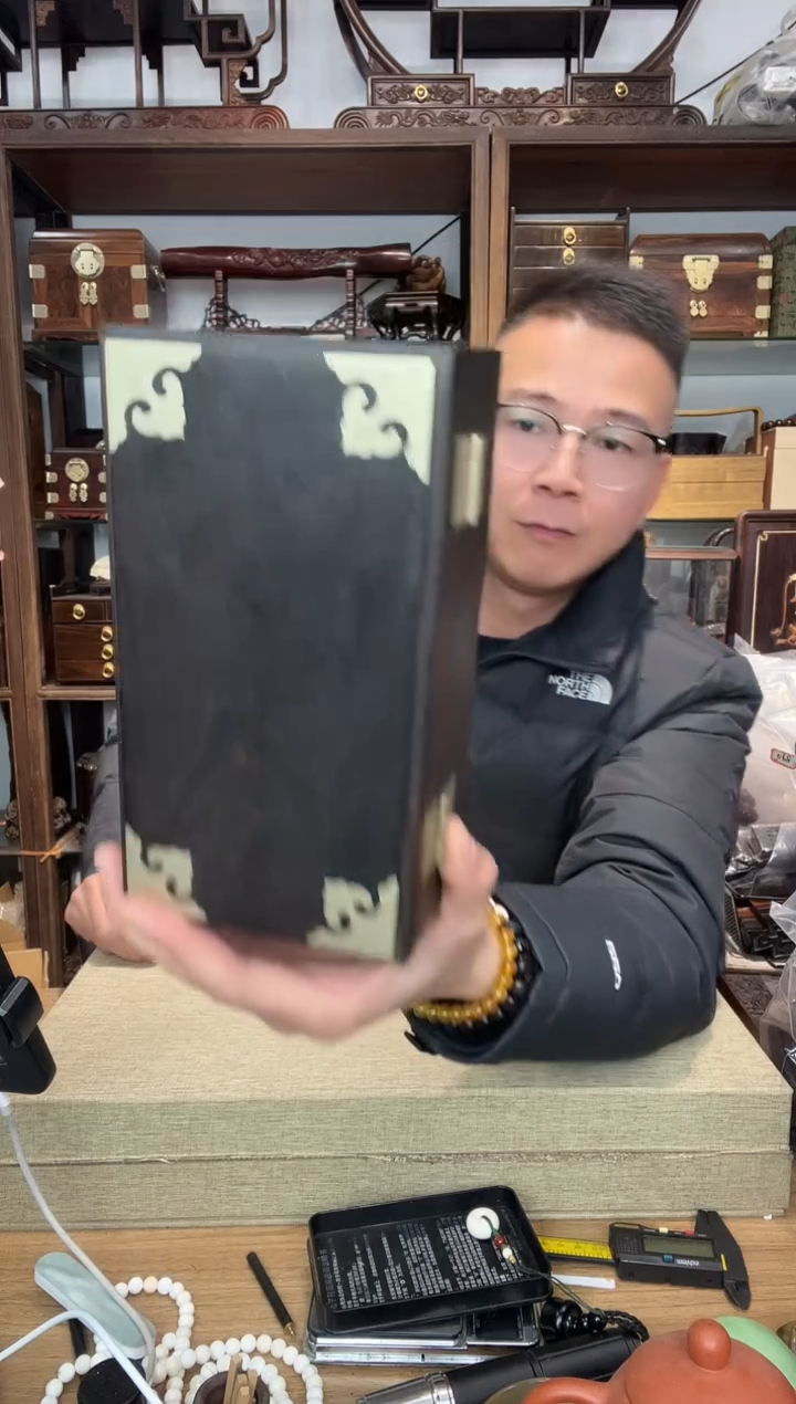 乌木类书架柒**蓝686紫光檀翻盖盒20公分