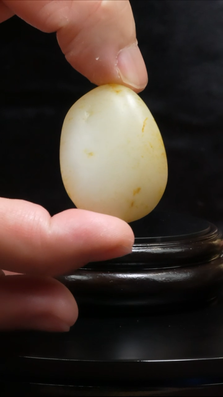 【闪购商品】和田玉吊坠(不含链)未镶嵌38.2g和田玉原石