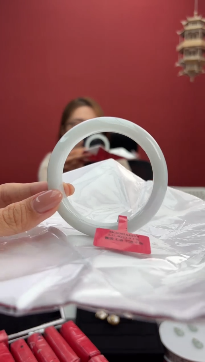 【闪购商品】翡翠手镯未镶嵌14手镯