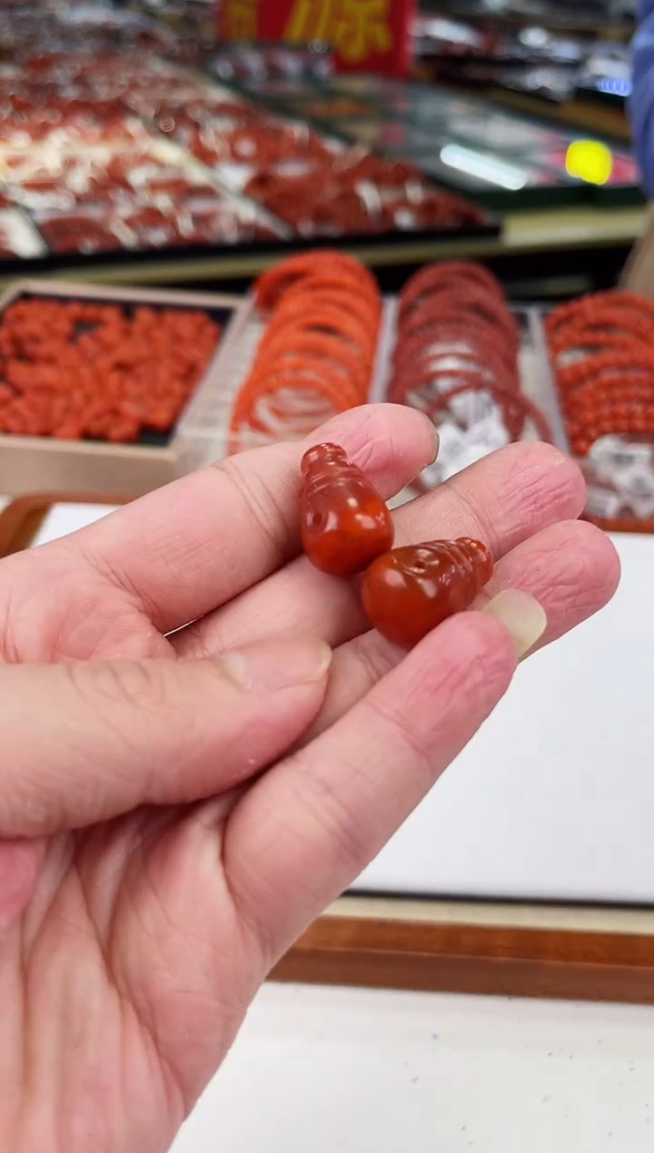 【闪购商品】南红玛瑙三通未镶嵌（多样式发其一）