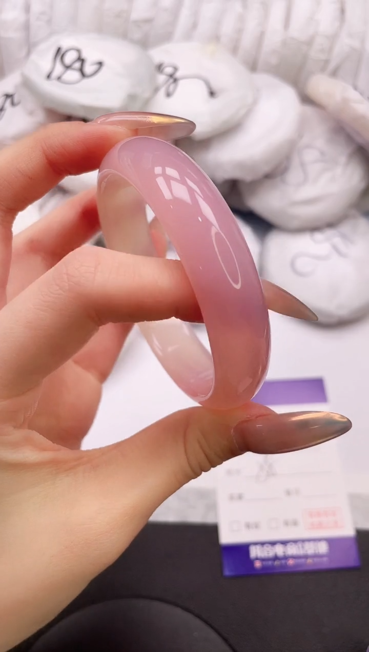 【闪购商品】石英质玉手镯未镶嵌31K512-58