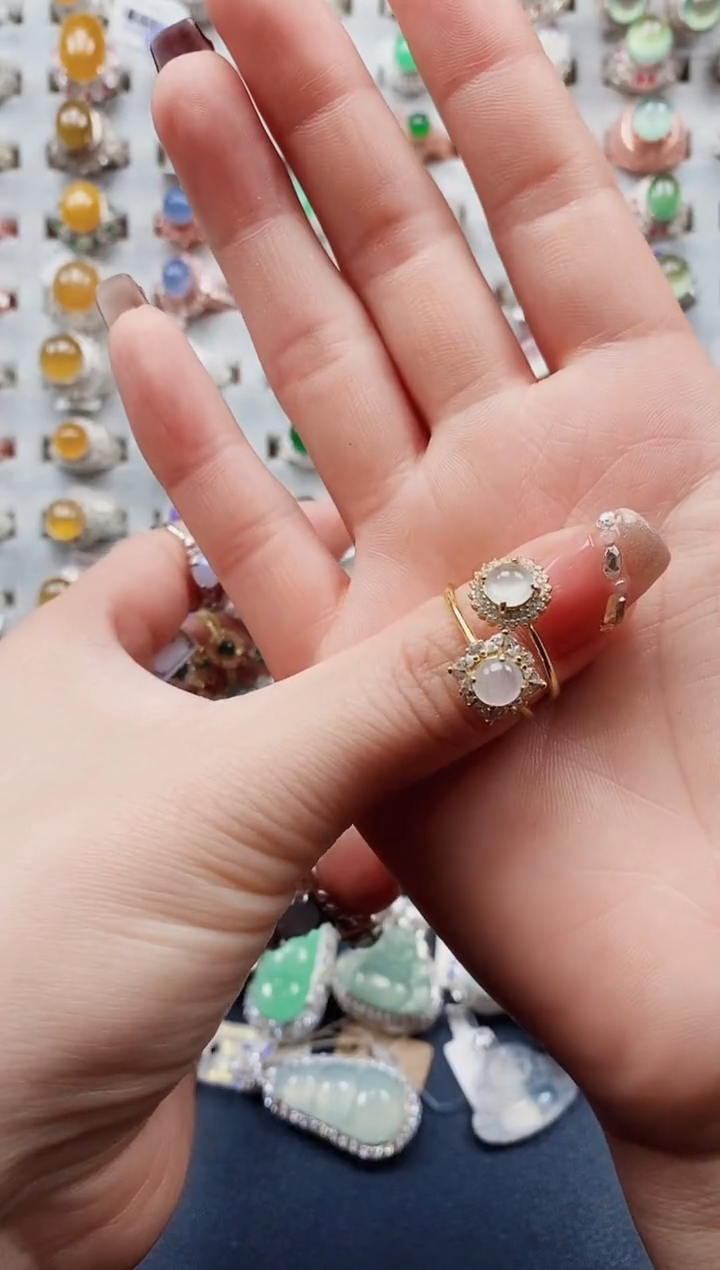【闪购商品】翡翠戒指银S925镶嵌天然翡翠女戒
