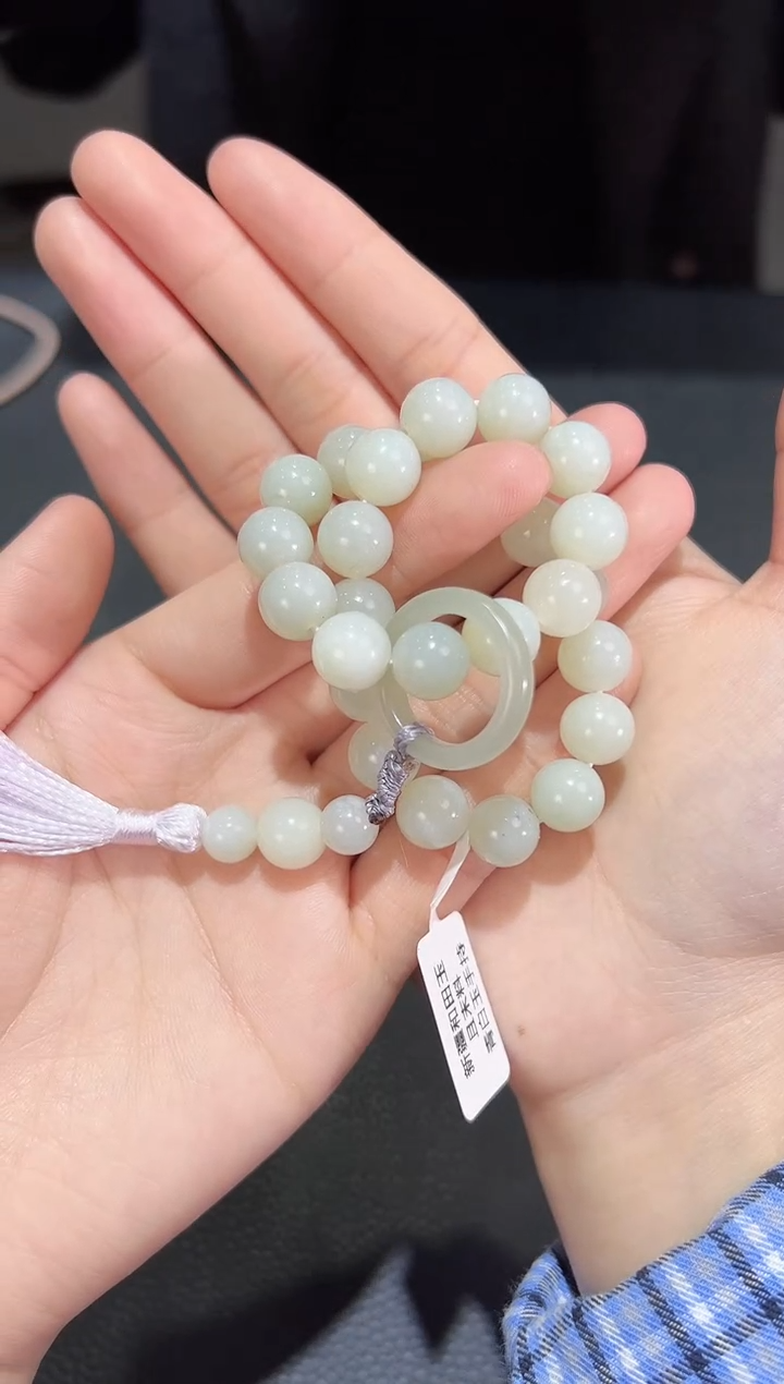 【闪购商品】和田玉手持未镶嵌且末料青白玉卡10手持