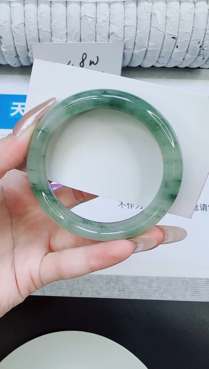 未镶嵌手镯石英质玉190/52.9