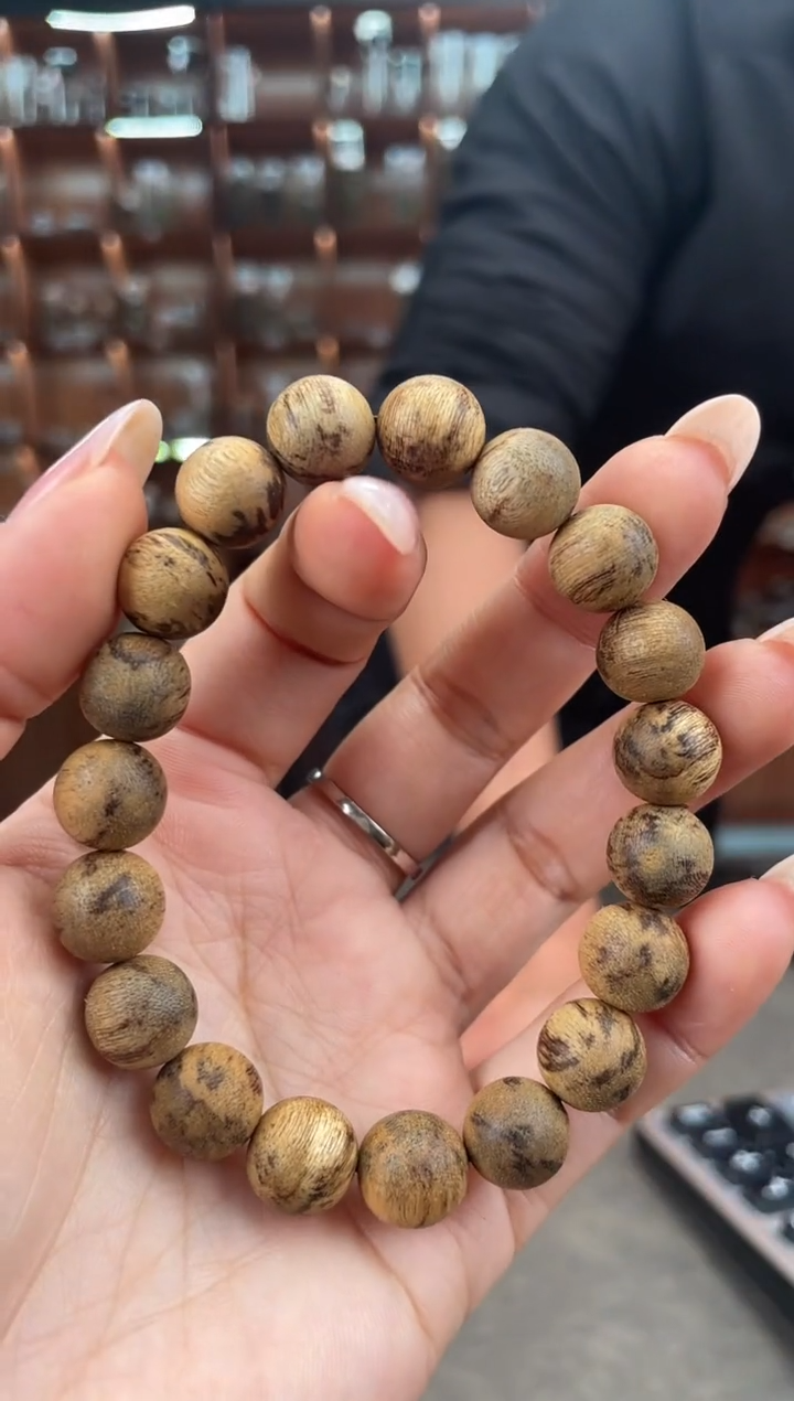 【闪购商品】沉香手串92号达拉干多样性发一条