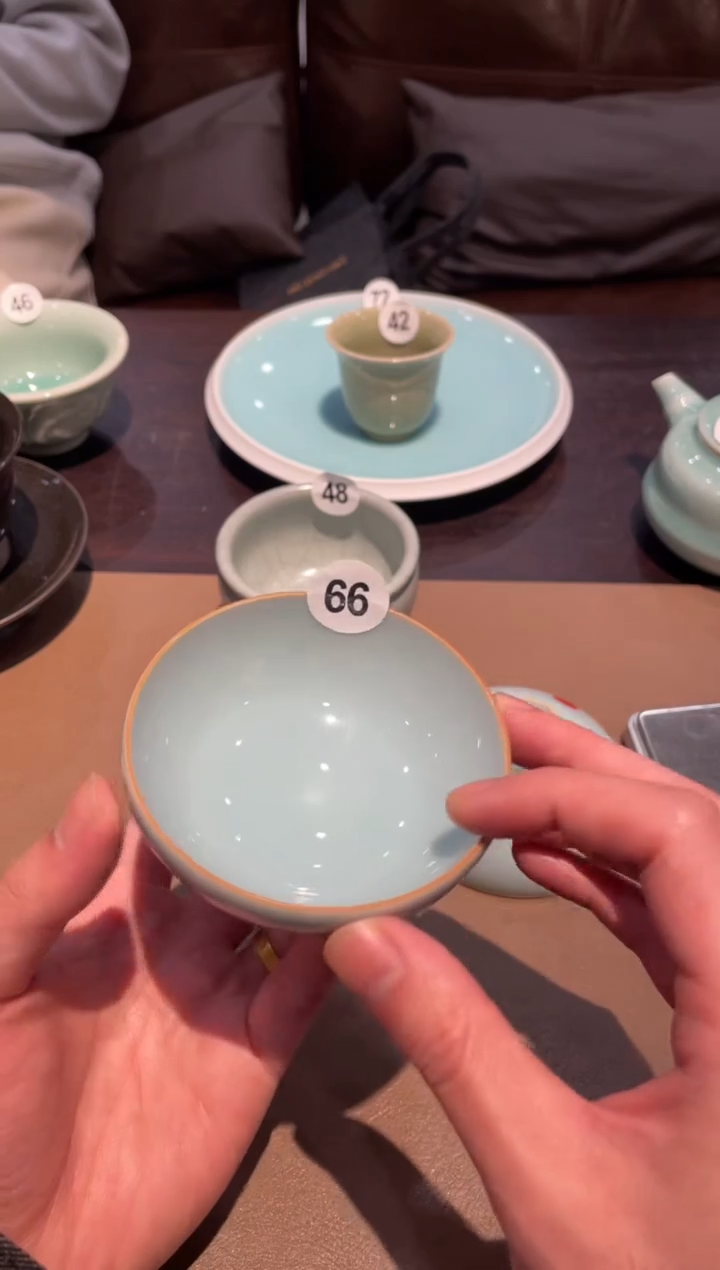 高*肌66窑承青瓷粉青芒口盏