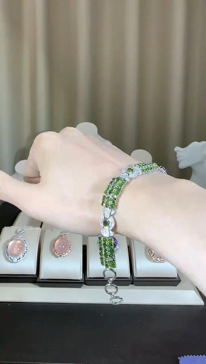 【闪购商品】透辉石手链银S925镶嵌设计款