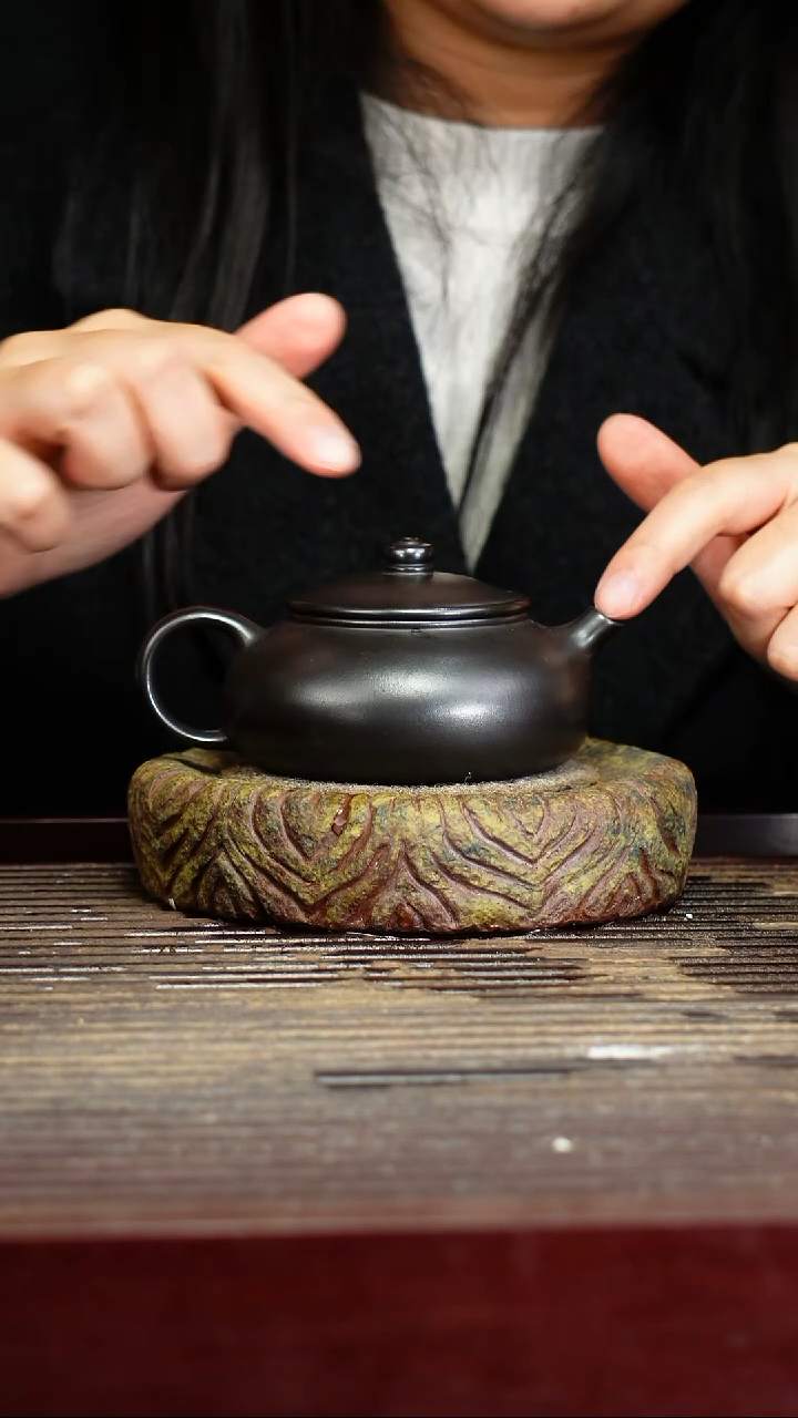 宜兴原矿紫砂壶茶壶宜兴原矿紫砂壶茶壶180C