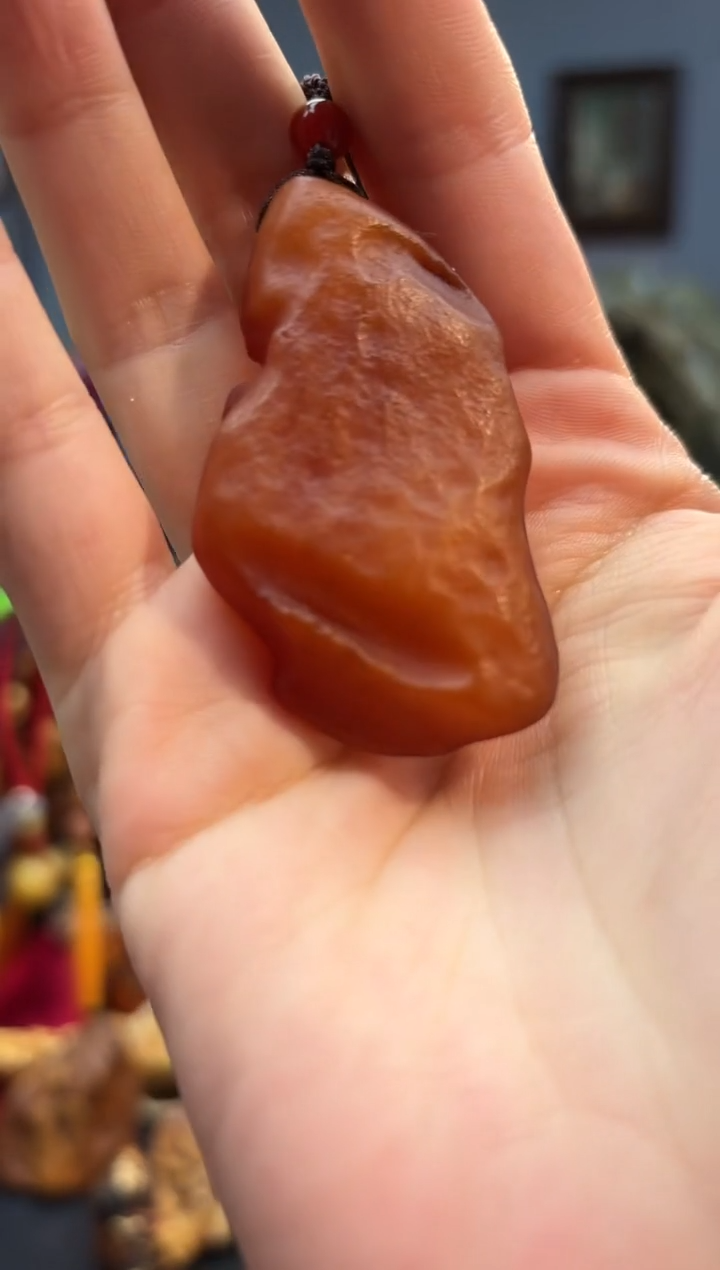 琥珀颈饰未镶嵌吊坠