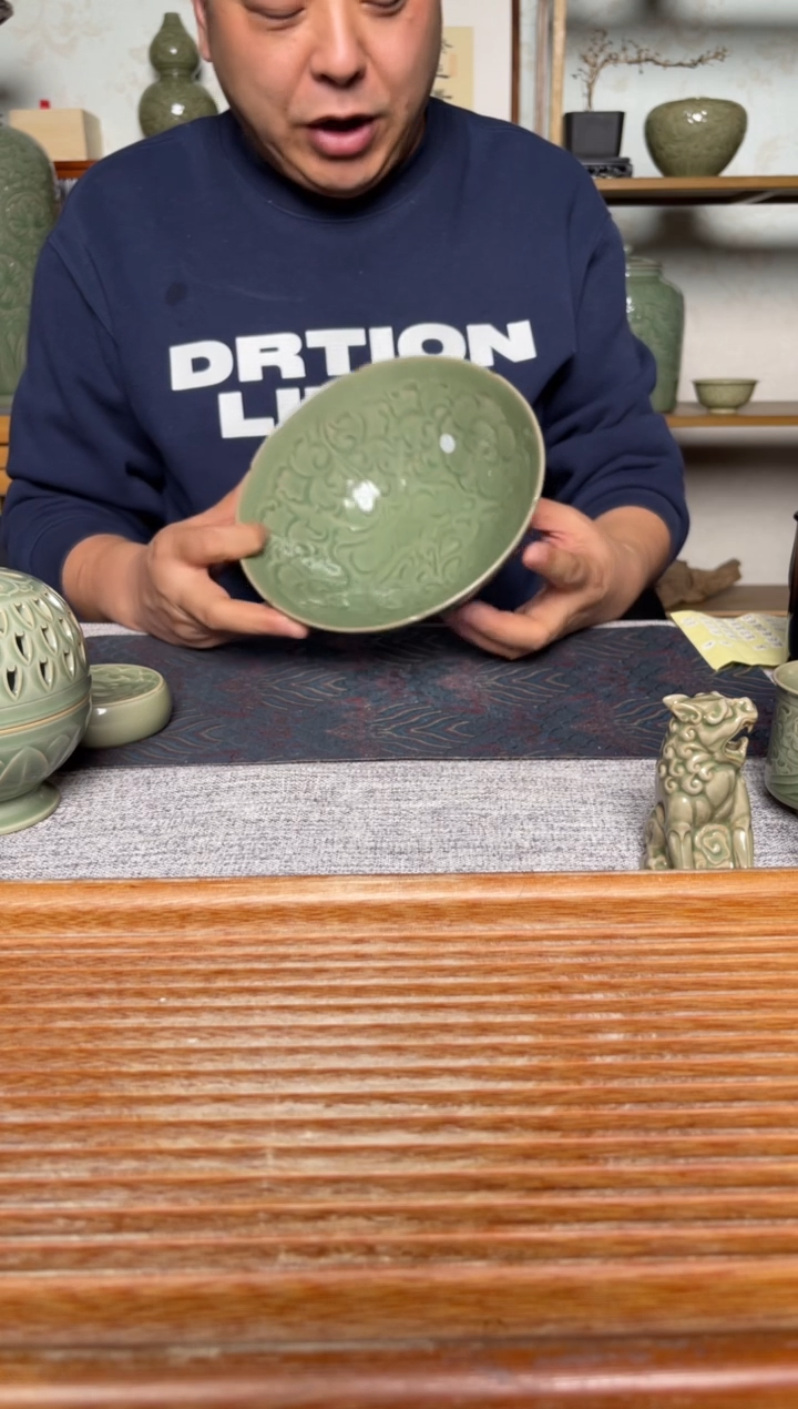 【闪购商品】其他213纯手工秘色婴戏纹斗笠碗