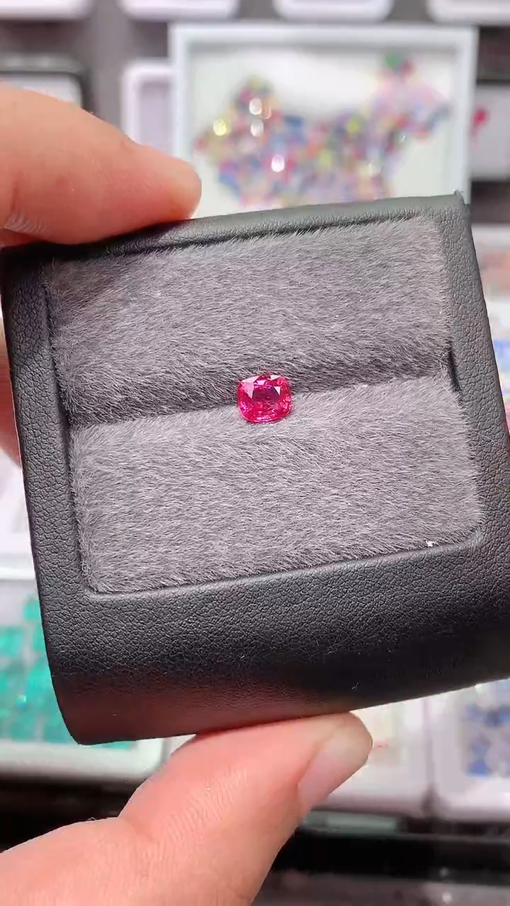 【闪购商品】蓝宝石裸石未镶嵌粉绝1.03