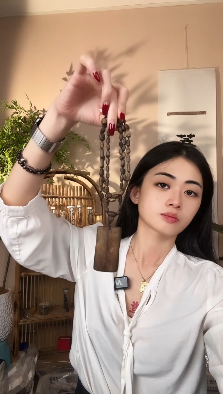 【闪购商品】沉香手串99沉包头链随型1件多样性发货28