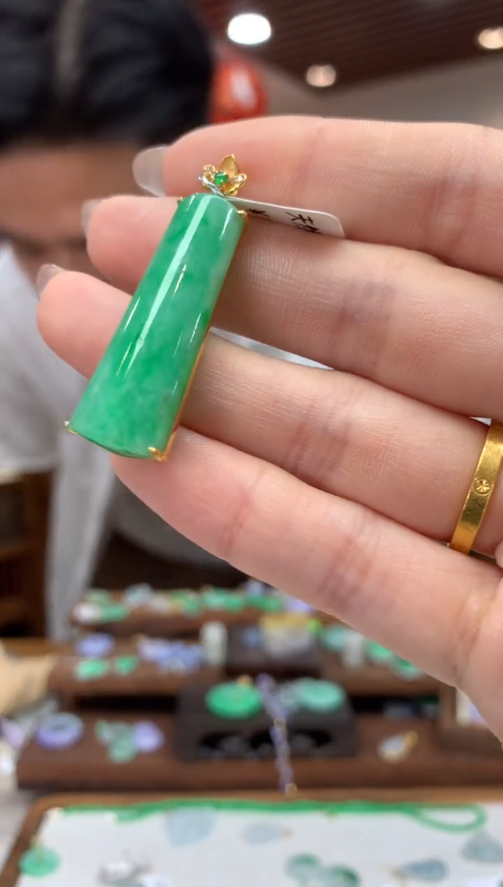 【闪购商品】翡翠18K金镶嵌吊坠(不含链)无事柱