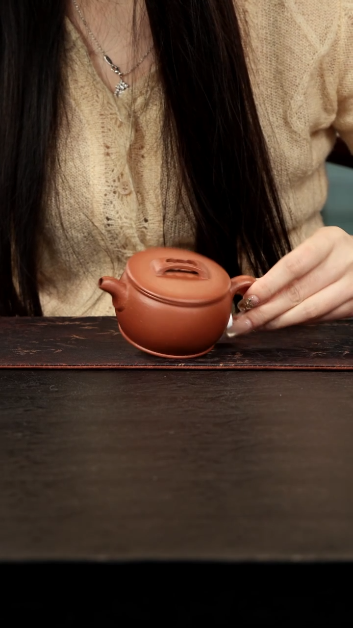 茶壶紫砂红降坡传统汉瓦170cc