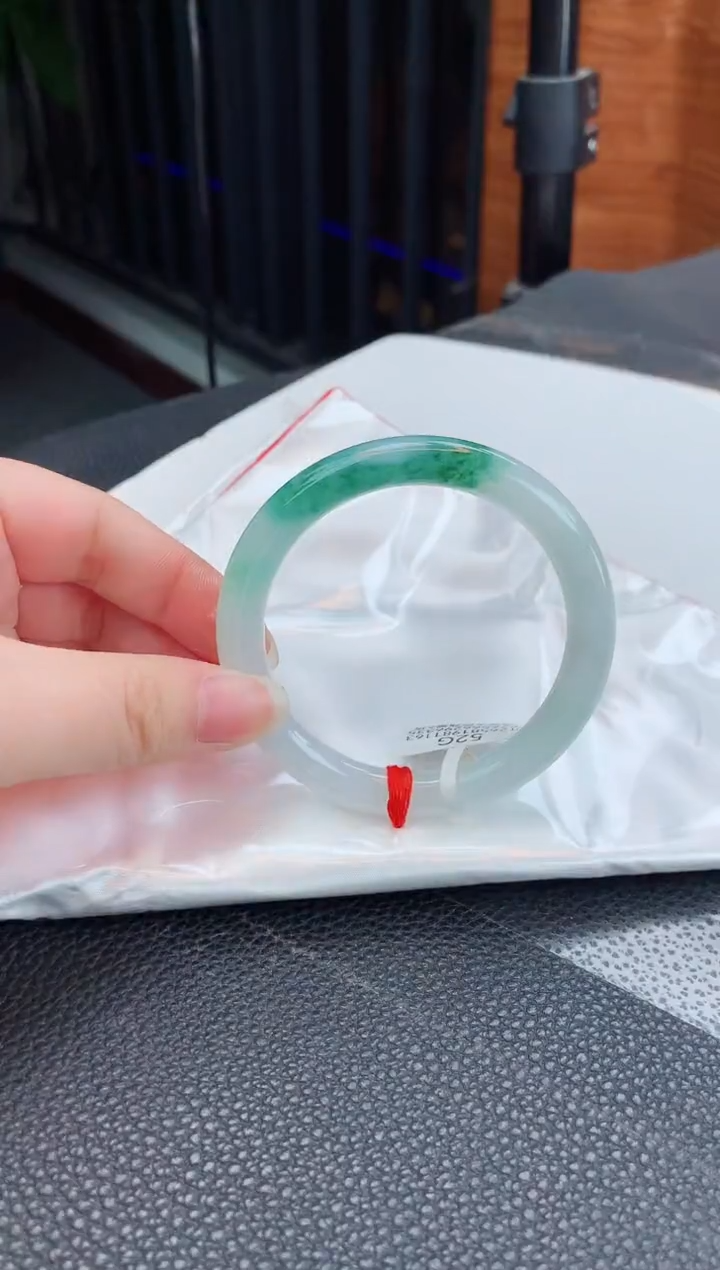【闪购商品】翡翠手镯未镶嵌缅甸天然翡翠A货手镯
