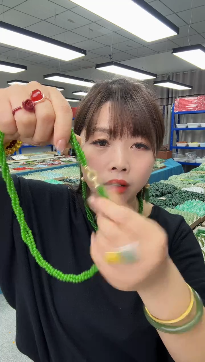 苹果绿扭转乾坤麻花链项链